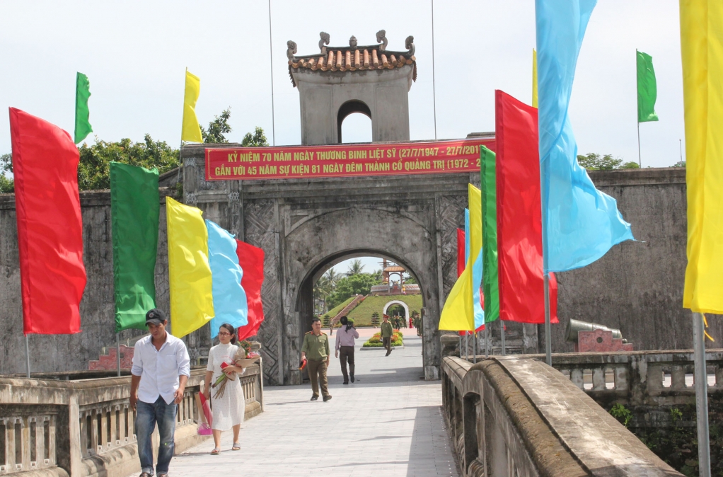 Thành cổ Quảng Trị Thành cổ Quảng Trị