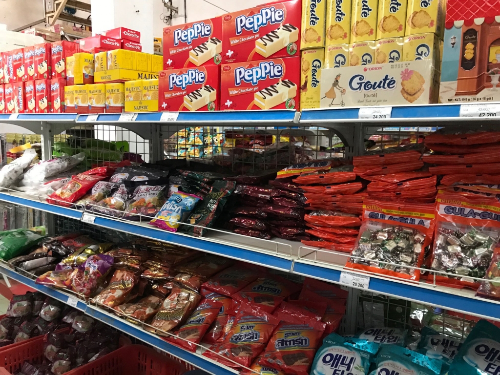 Cách chọn bánh kẹo, mứt và các loại hạt cho Tết - Báo Cao Bằng điện tử