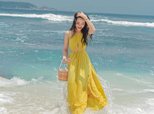 Váy Maxi Đi Biển Màu Vàng  Giá Sendo khuyến mãi 489000đ  Mua ngay   Bigomart  Tư vấn mua sắm  tiêu dùng trực tuyến