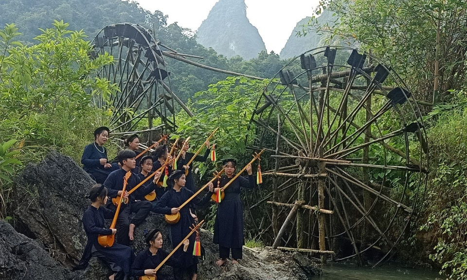 Bảo tồn, phát huy giá trị di sản văn hóa gắn với phát triển du lịch - Báo Cao Bằng điện tử