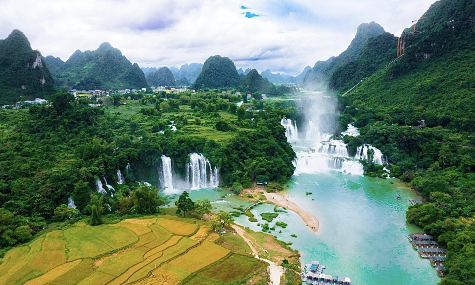 Những món quà từ thiên nhiên hấp dẫn du khách - Báo Cao Bằng điện tử
