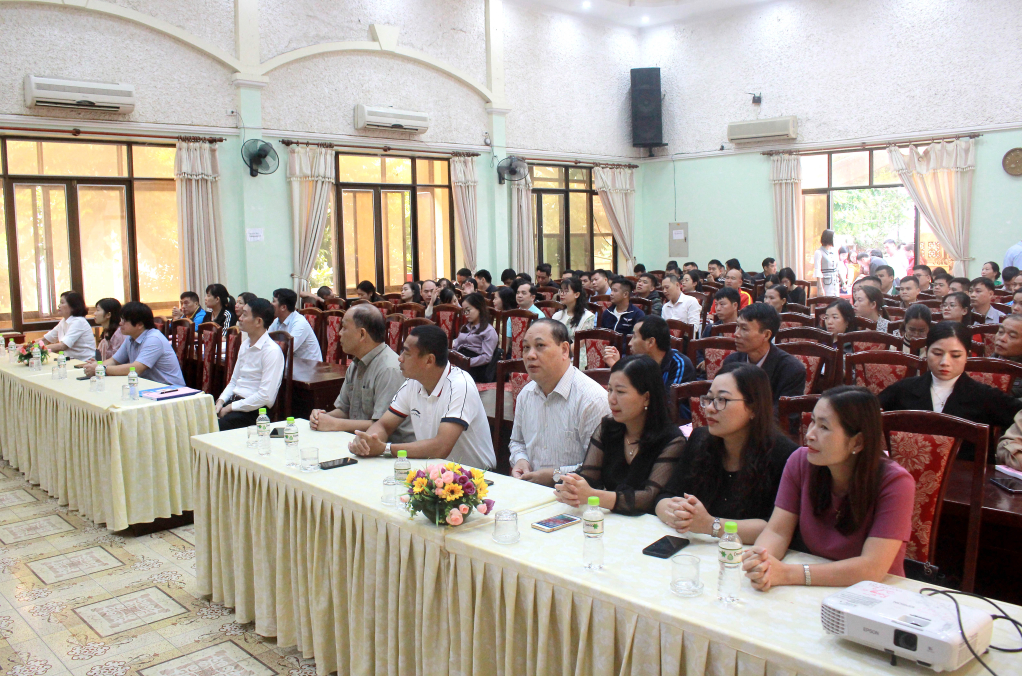 Các học viên tham dự lớp tập huấn