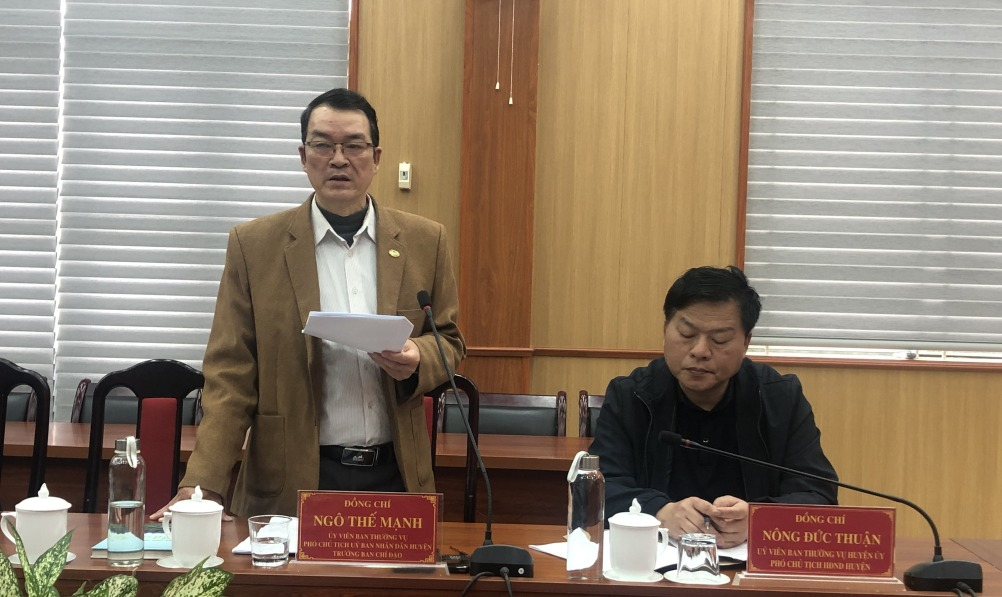 Phó Chủ tịch UBND huyện, Ngô Thế Mạnh trả lời giải quyết, trả lời ý kiến cử tri 