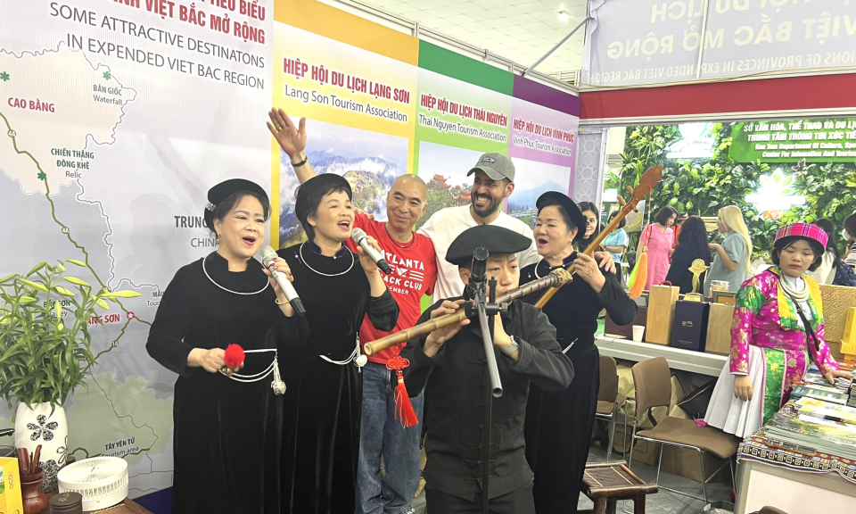 Hiệp hội Du lịch Cao Bằng tham gia Hội chợ Du lịch quốc tế Việt Nam