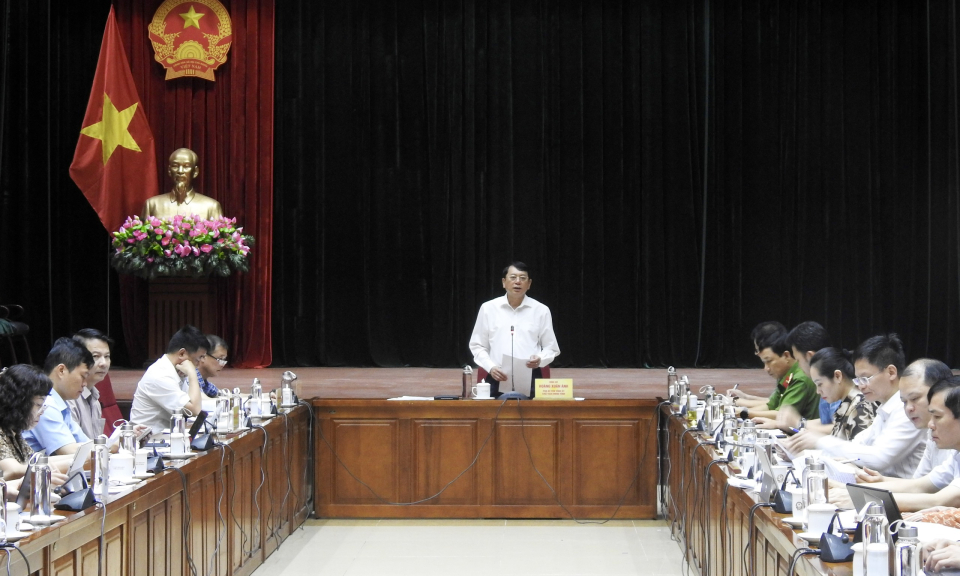 Chủ tịch UBND tỉnh Hoàng Xuân Ánh chủ trì cuộc họp Ban Chỉ đạo chuyển đổi số, Tổ công tác Đề án 06