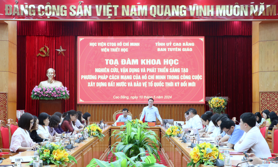 Tọa đàm khoa học “Nghiên cứu, vận dụng và phát triển sáng tạo phương pháp cách mạng Hồ Chí Minh trong công cuộc xây dựng đất nước và bảo vệ Tổ quốc thời kỳ đổi mới"