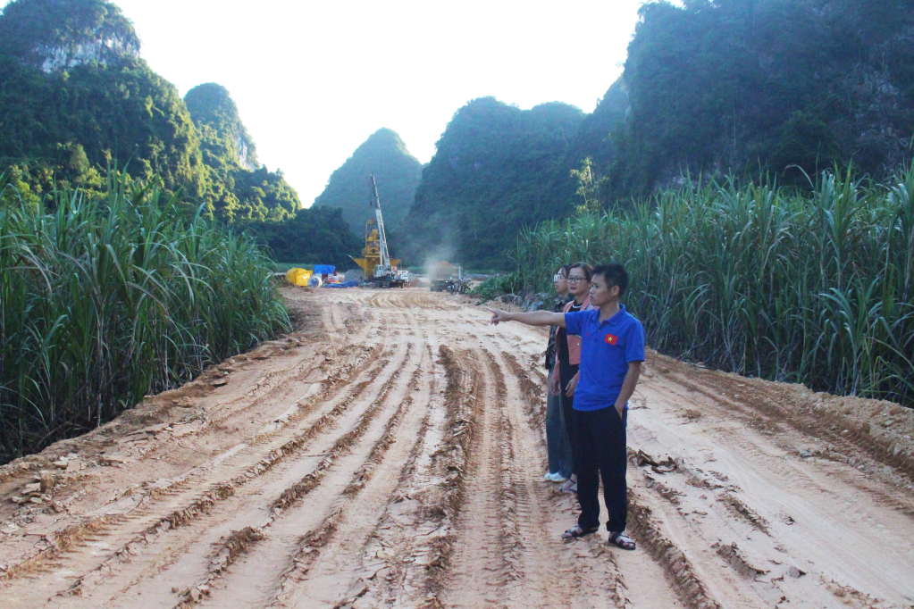 Làm tốt công dân vận, đến nay huyện Quảng Hòa đã bàn giao 100% mặt bằng cho chủ đầu tư thực hiện dự án đường cao tốc Đồng Đăng (Lạng Sơn) - Trà Lĩnh (Cao Bằng).