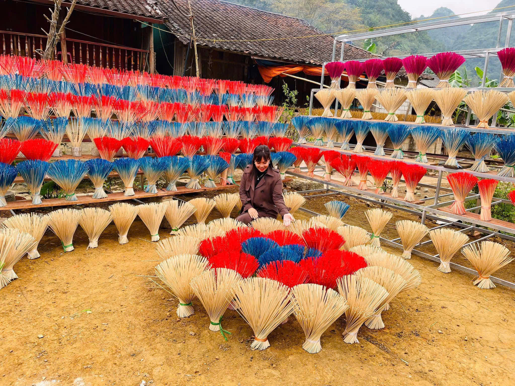 https://mediabcb.mediatech.vn/upload/image/202501/medium/132722_nhung_hinh_anh_video_ve_qua_trinh_san_xuat_se_giup_nguoi_tieu_dung_hieu_thau_dao_gia_tri_thuc_su_huu_hinh_vo_hinh_cua_san_pham_15365021.jpg