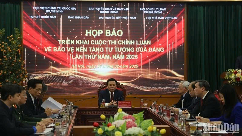 Bắt đầu cạnh tranh chính trị để bảo vệ cơ sở tư tưởng của bên thứ năm