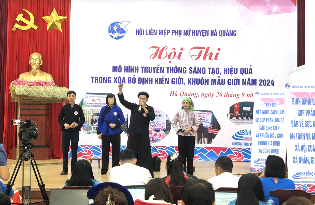 Hội thi “Mô hình truyền thông sáng tạo, hiệu quả trong xóa bỏ định kiến giới, khuôn mẫu giới” huyện Hà Quảng thu hút nhiều tổ truyền thông cộng đồng tham gia.