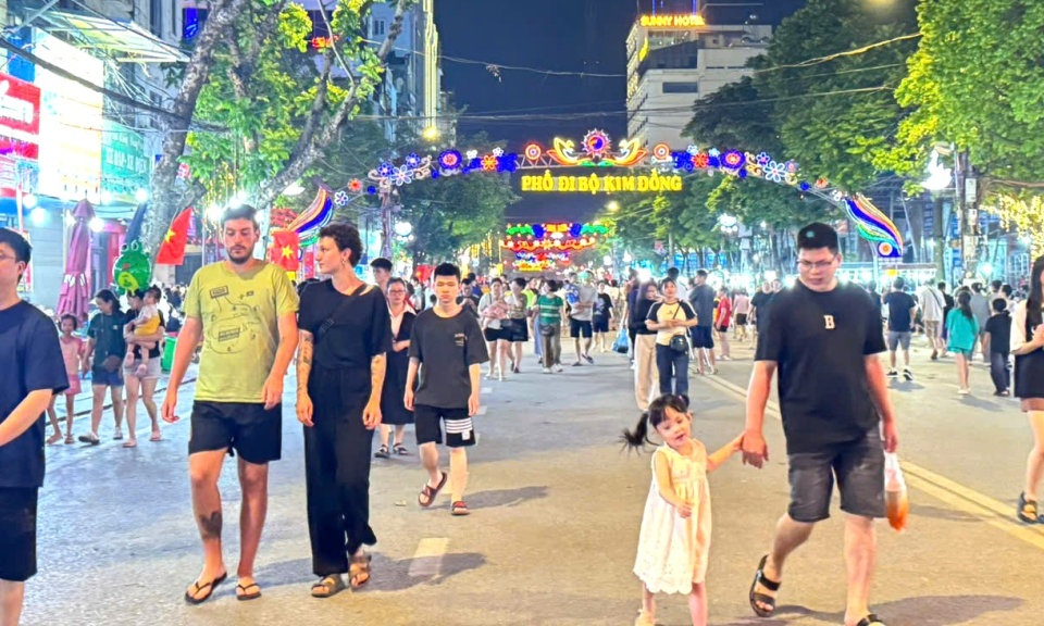 Kỳ nghỉ lễ 30/4 - 1/5 diễn ra vui tươi, ý nghĩa 