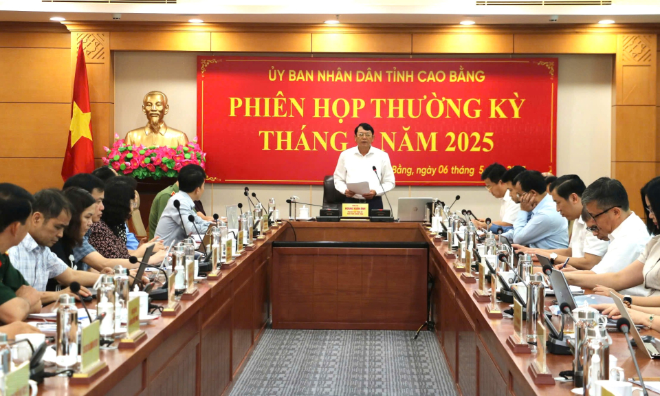 UBND tỉnh phiên họp thường kỳ tháng 4