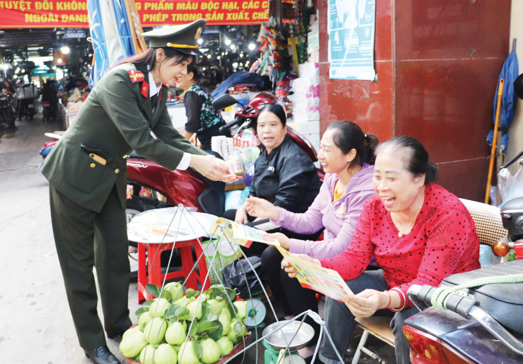 Lực lượng công an đổi mới nội dung, hình thức tuyên truyền trong đấu tranh phòng, chống tội phạm trên không gian mạng.