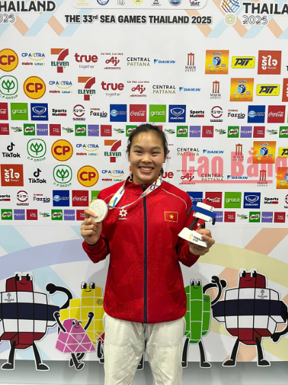 VĐV Phụng Mùi Nhình.